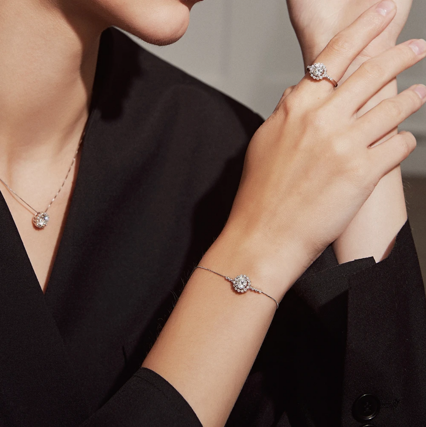 Moissanite Sunflower Halo Bracelet